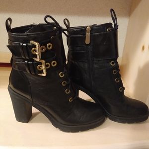 Guess "Finlay" booties